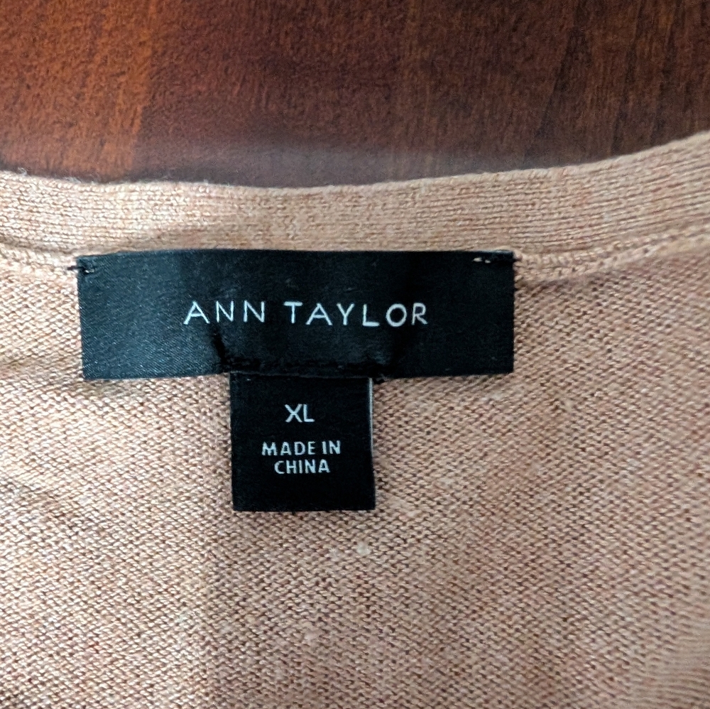 3/$30 Ann Taylor Tan Lace Trimmed V Neck Sweater - Picture 5 of 7
